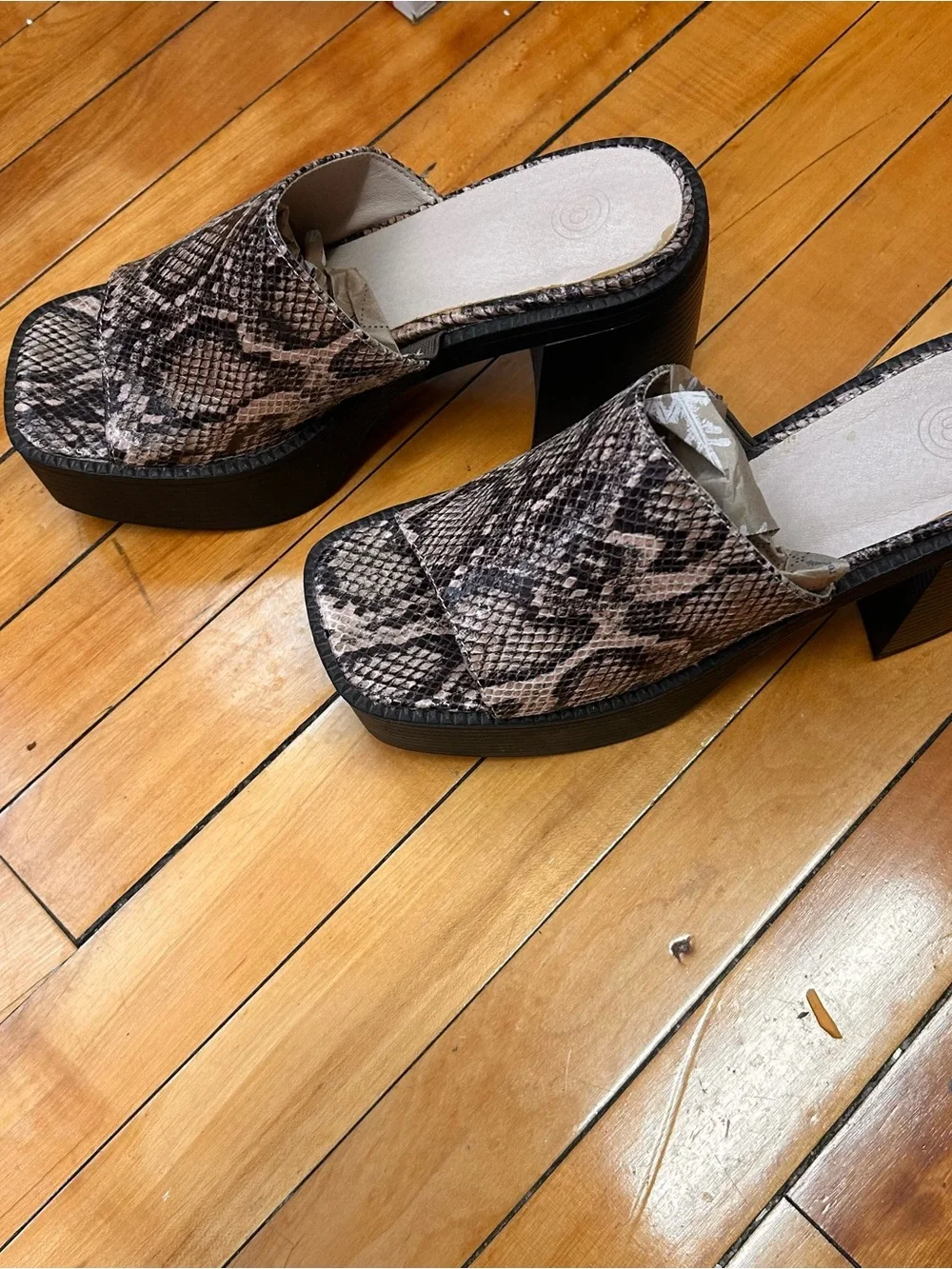 Urban Outfitters Paloma Snakeskin Platform Mule Block Heel Sz 9 Y2K Retro Disco
